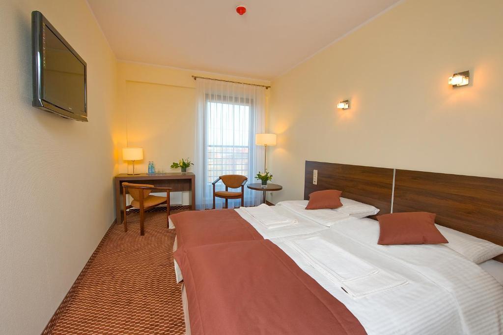 Hotel Cztery Brzozy Gdansk Kowale Kowale  Habitación foto